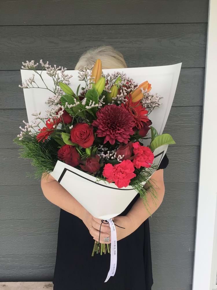 Flower Bouquet Ruby