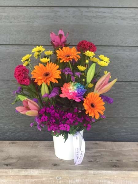 Flower Arrangement Zesty