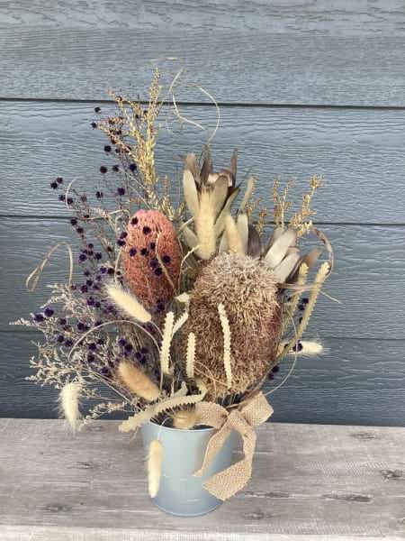 Dried Native Tin Design